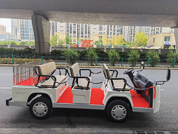 商場巡邏車