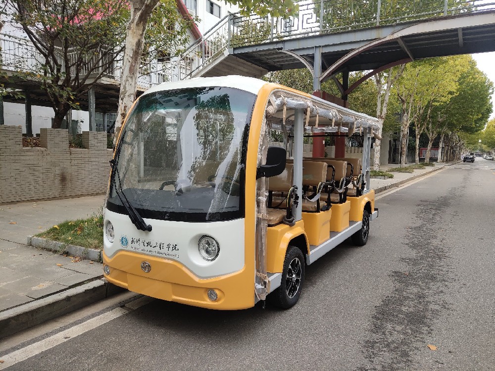 電動(dòng)觀光車給旅游帶來了方便